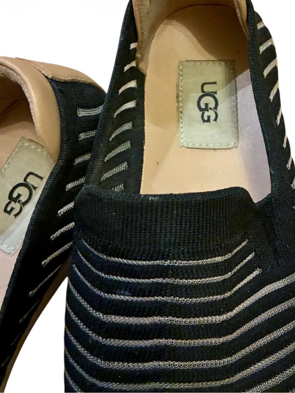 UGG Sz 8 Black Metallic Knit Striped Slip-On Sneakers Leather Trim Shoes Nice! - Picture 2 of 9